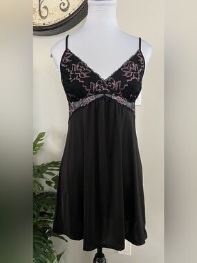 La Vie En Rose Lace Floral Nighty Lingerie Sleepwear